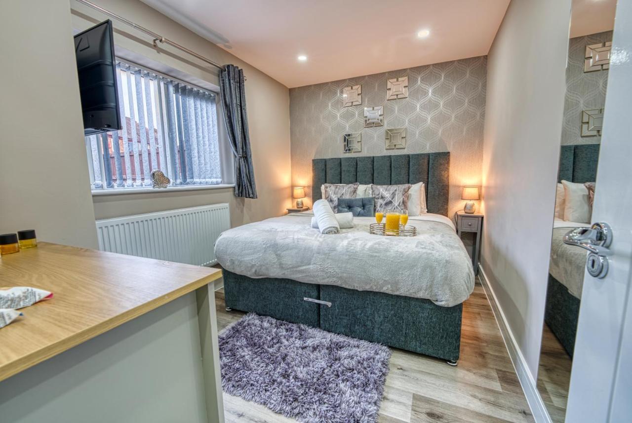 Stylish House - B'Ham Airport And Nec, Jlr Solihull, Business & Leisure Stays - Aspen House Habitación foto